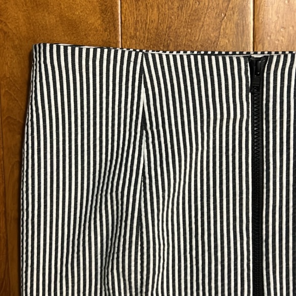 J’ENVIE New York Stripe Knee-Length Pencil Skirt Size 10 Office Coastal Nautical - Picture 8 of 10